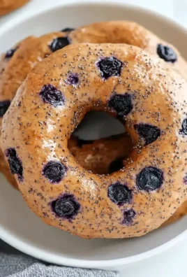 Fresh And Dried Blueberry Bagels