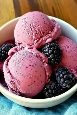 Fresh Blackberry Ice Cream (No Churn)