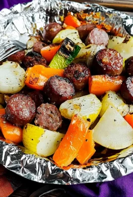 Sausage Foil Packets with Vegetables
