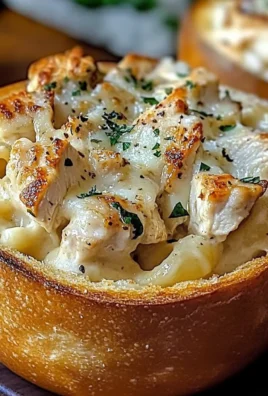 Chicken Alfredo Garlic Bread Bowls