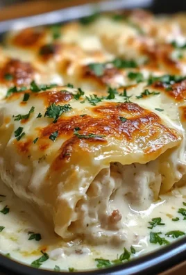 Chicken Alfredo Lasagna Rolls