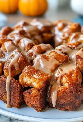 Pumpkin Spice Monkey Bread Recipe